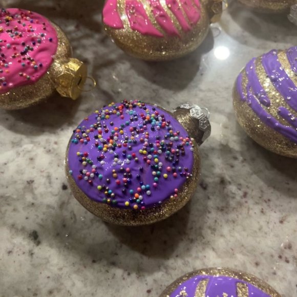 Conchas! (Mexican Sweet Bread Ornaments) - Picture 2 of 16